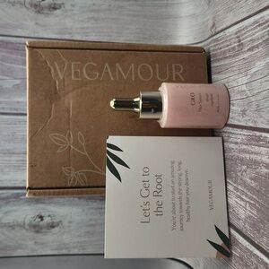 Vegamour GRO Hair Serum new sealed ex 1/25 30ml FAST Shipping**
